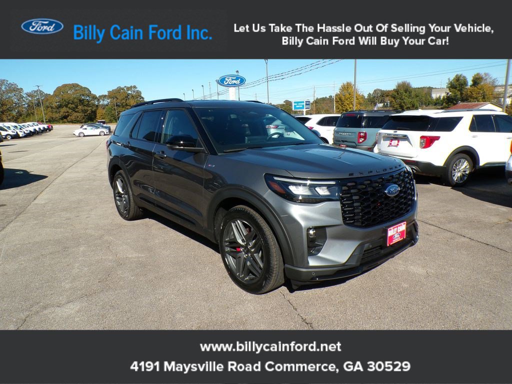 2026 Ford Explorer ST-LINE's photo