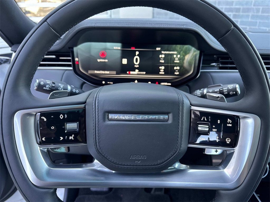 2023 Land Rover Range Rover SE photo 25