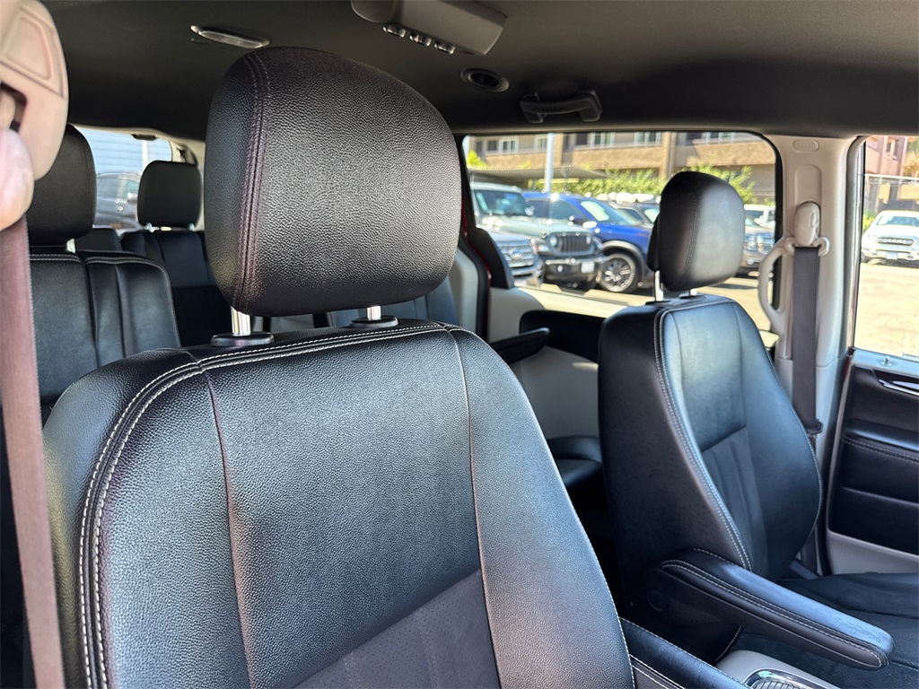2020 Dodge Grand Caravan SXT photo 17