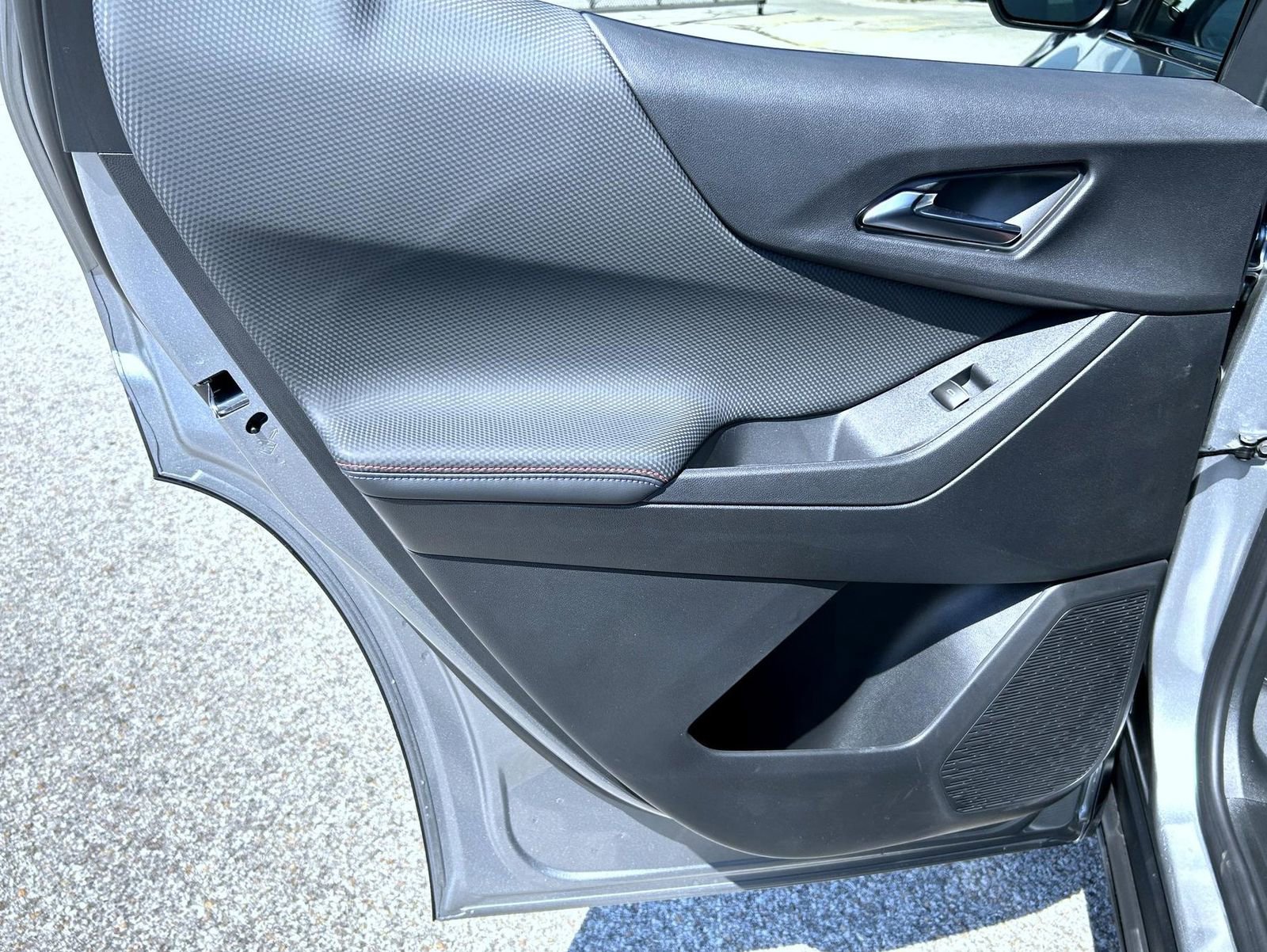 2026 Chevrolet Equinox RS photo 17