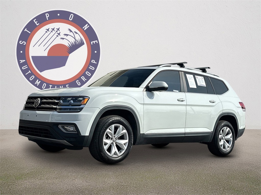2019 Volkswagen Atlas SEL photo 2