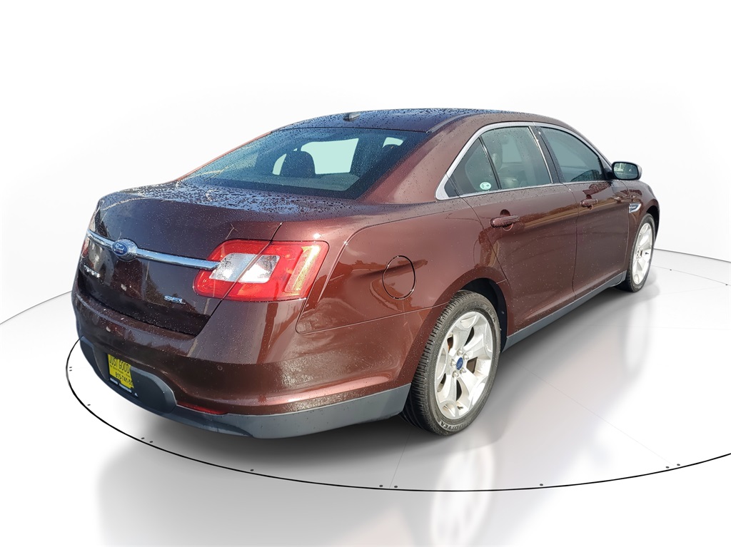 2010 Ford Taurus SEL photo 4
