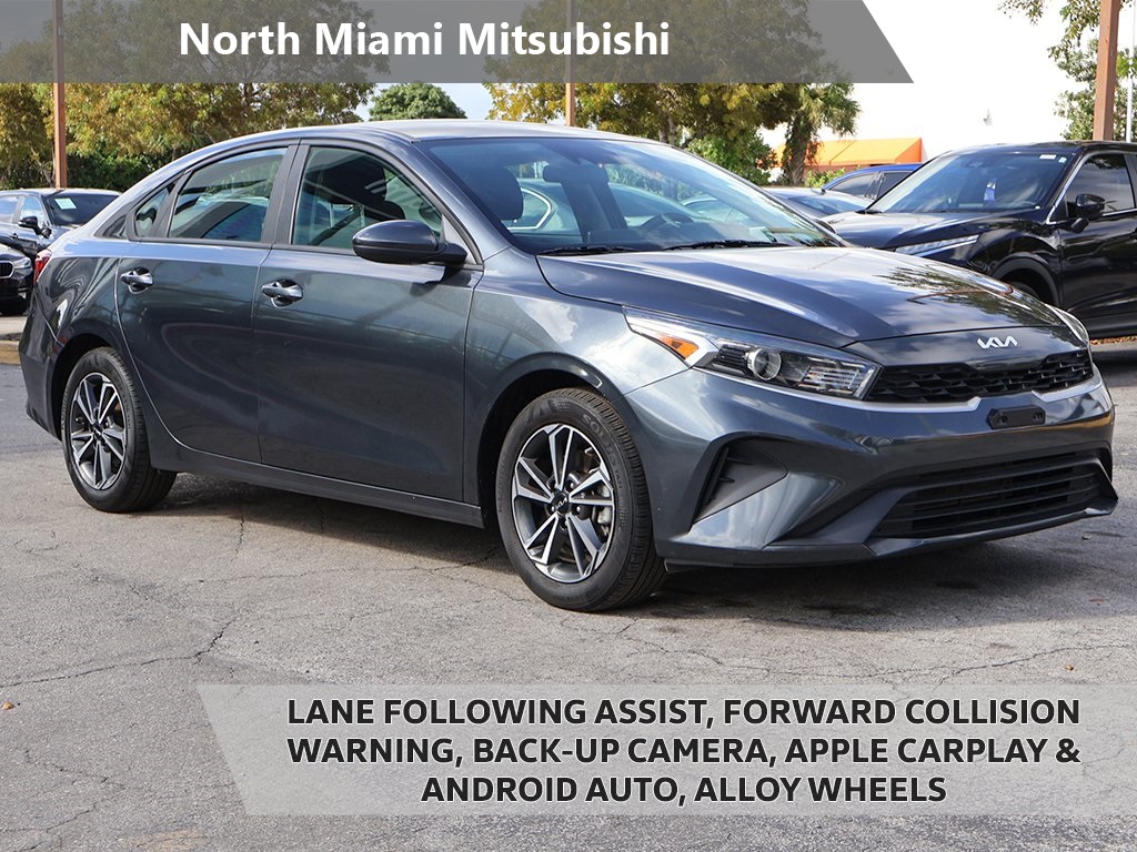 2023 Kia Forte LXS's photo