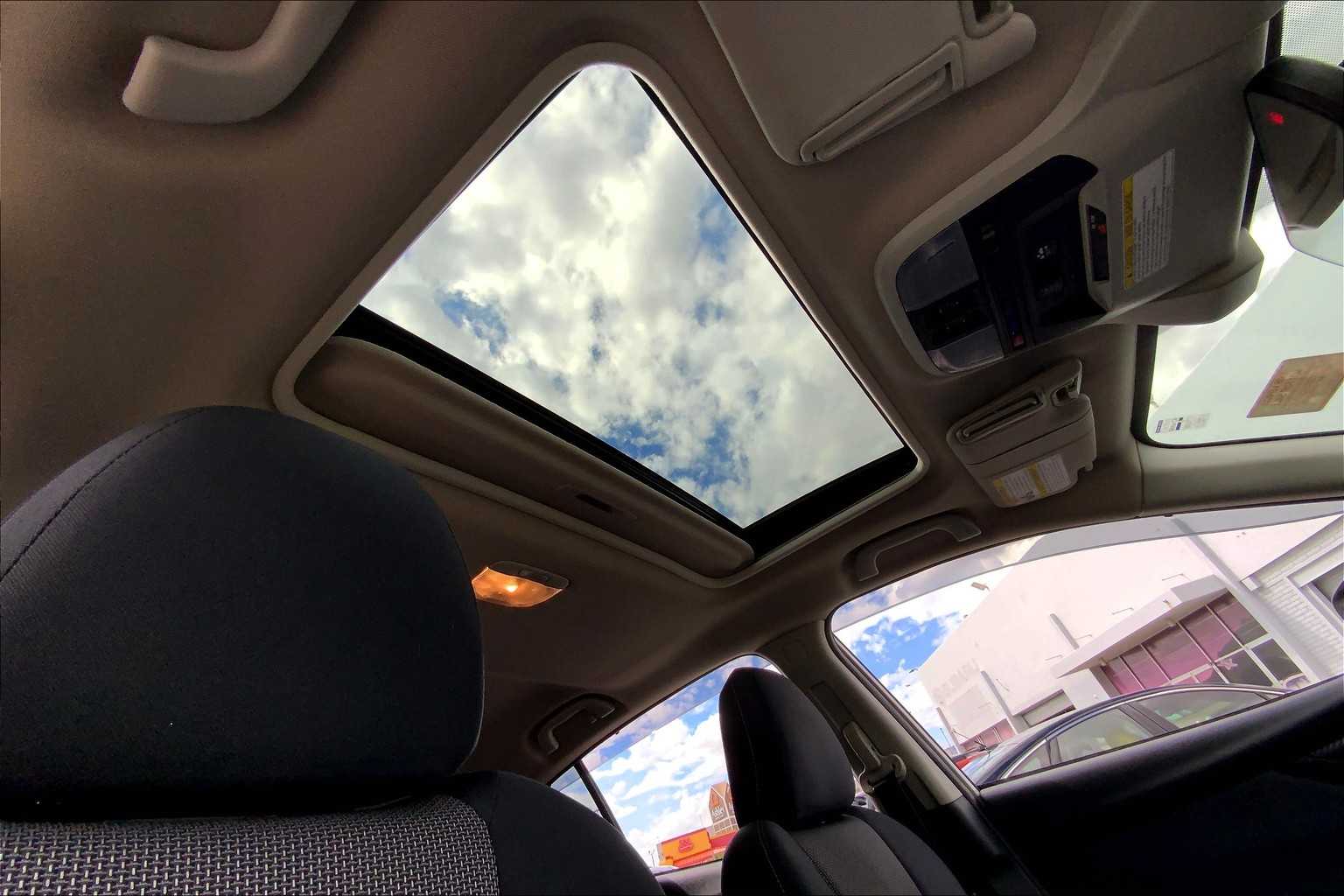 2021 Subaru Crosstrek Premium photo 12