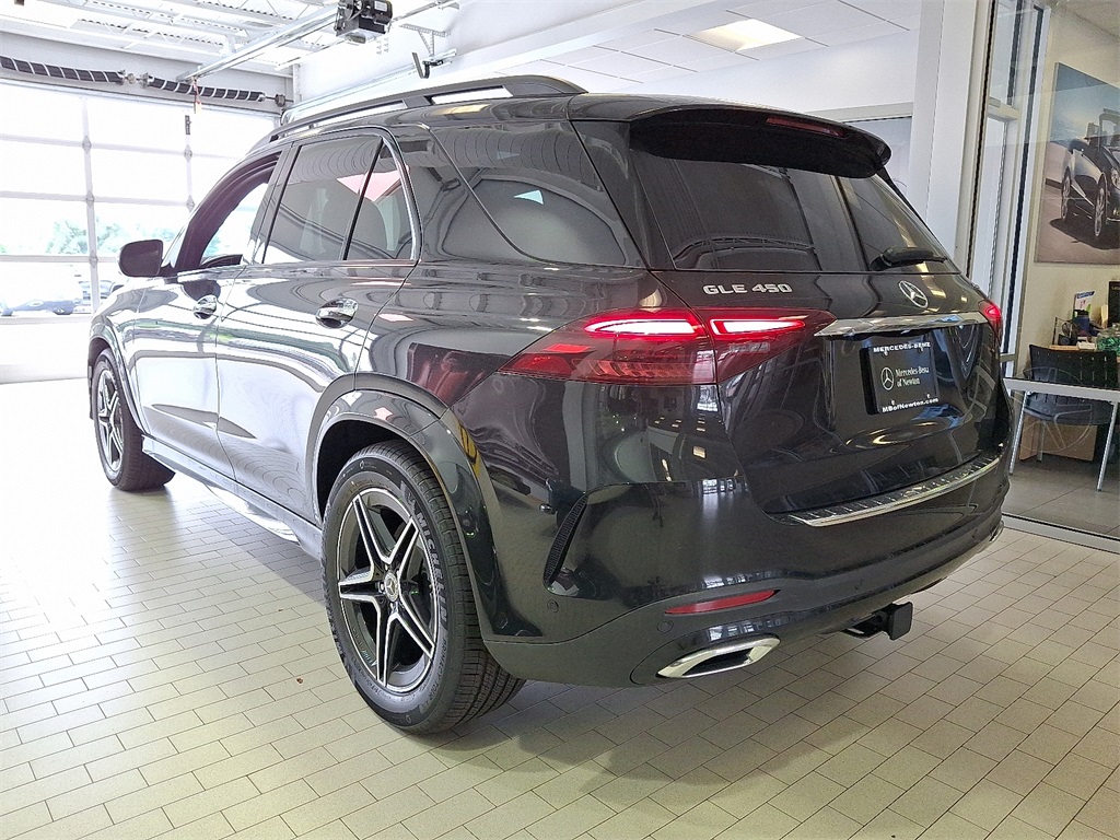 2025 Mercedes Benz GLE 450 4MATIC photo 2