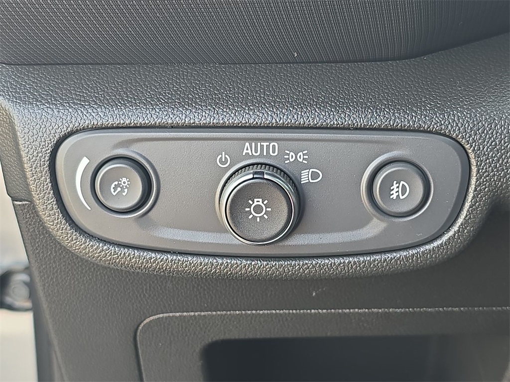 2023 Chevrolet Trailblazer LT photo 17