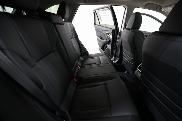 2025 Subaru Outback Touring photo 19