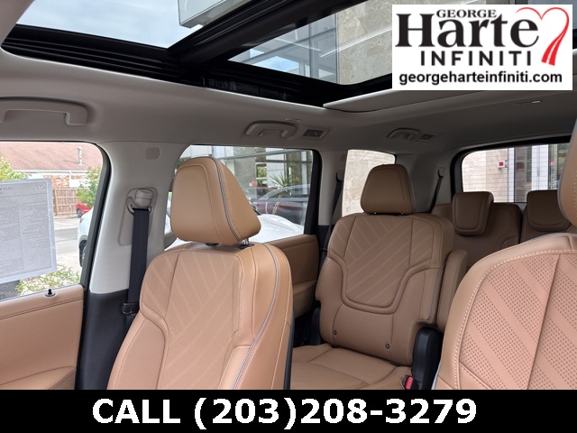 2026 Infiniti QX80 Luxe photo 20