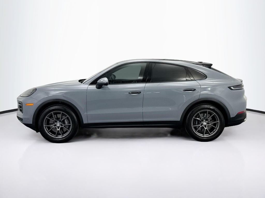 2025 Porsche Cayenne Coupe Base photo 7