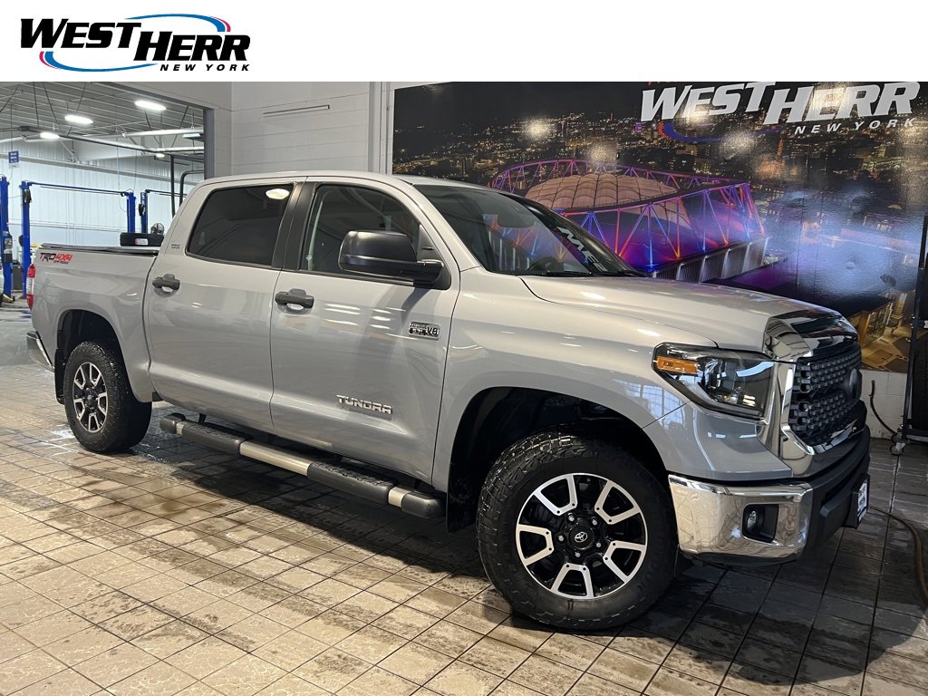 2020 Toyota Tundra SR5's photo