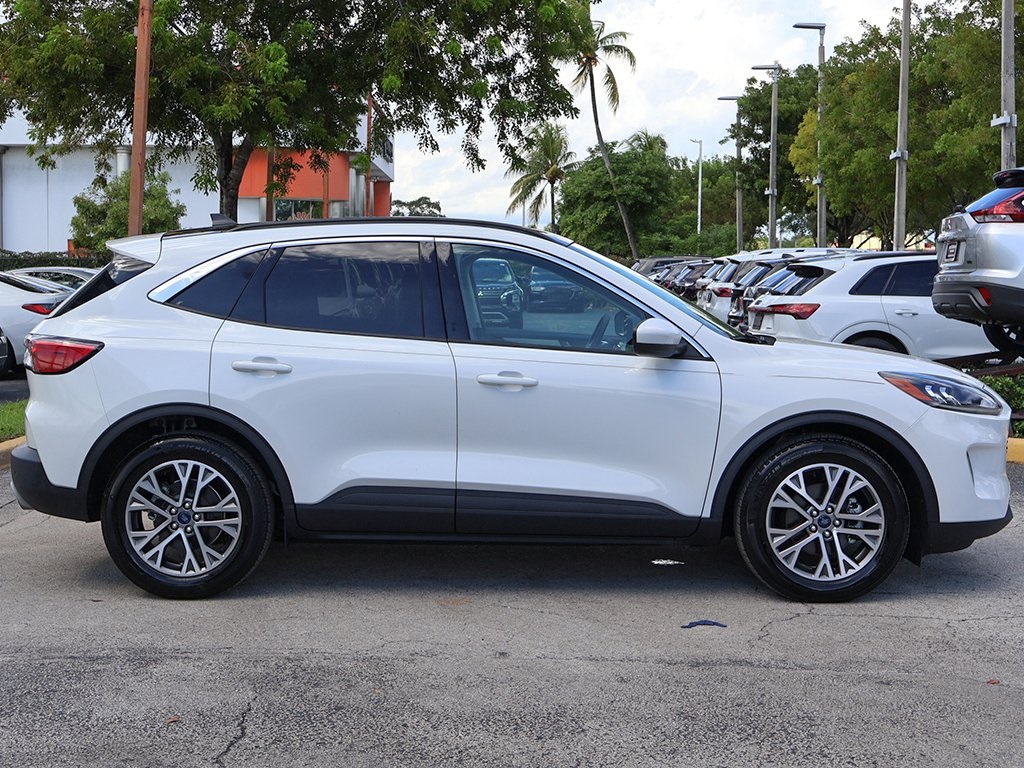 2022 Ford Escape SEL photo 20