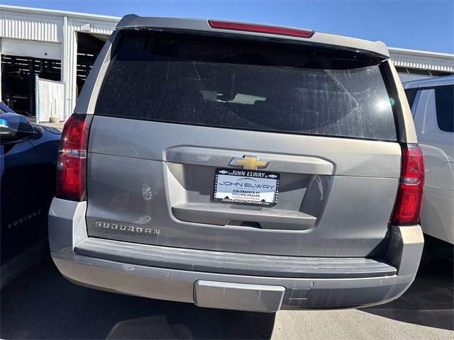 2018 Chevrolet Suburban LT photo 3