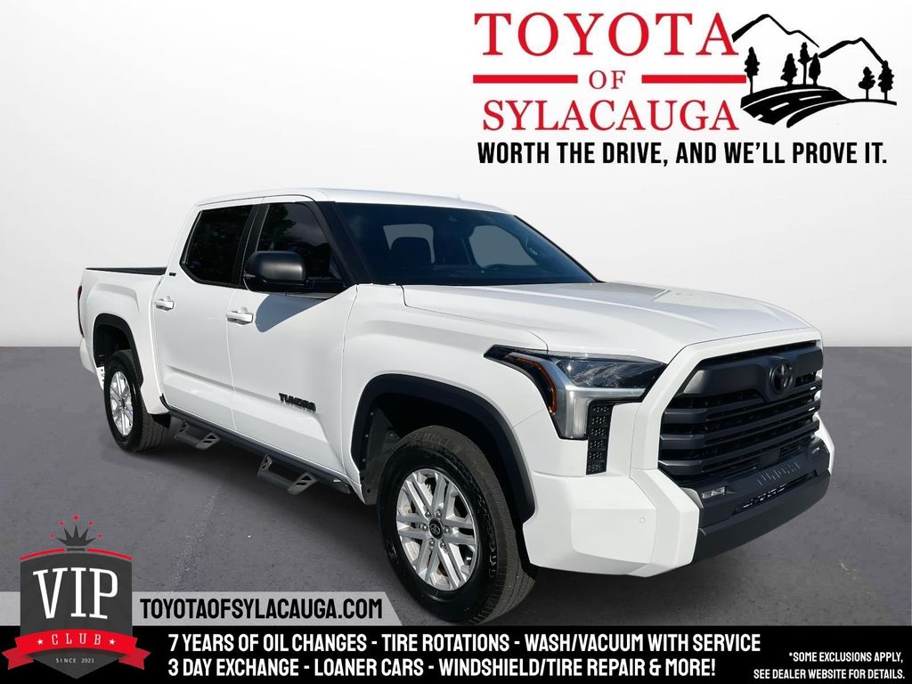 2025 Toyota Tundra SR5's photo