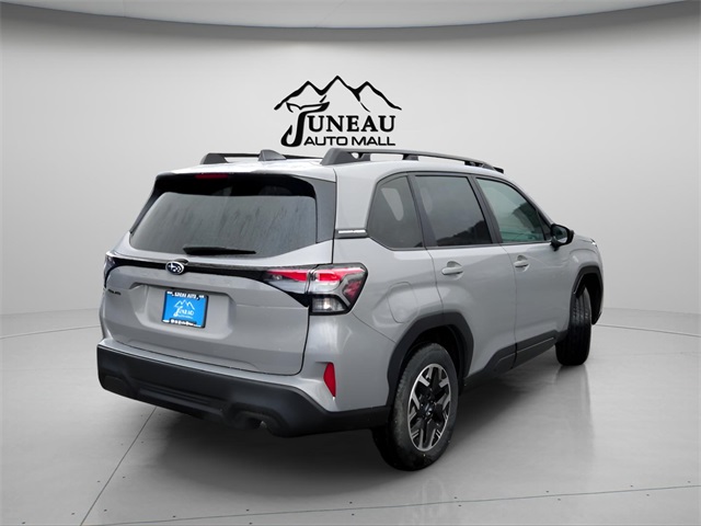 2026 Subaru Forester Premium photo 2