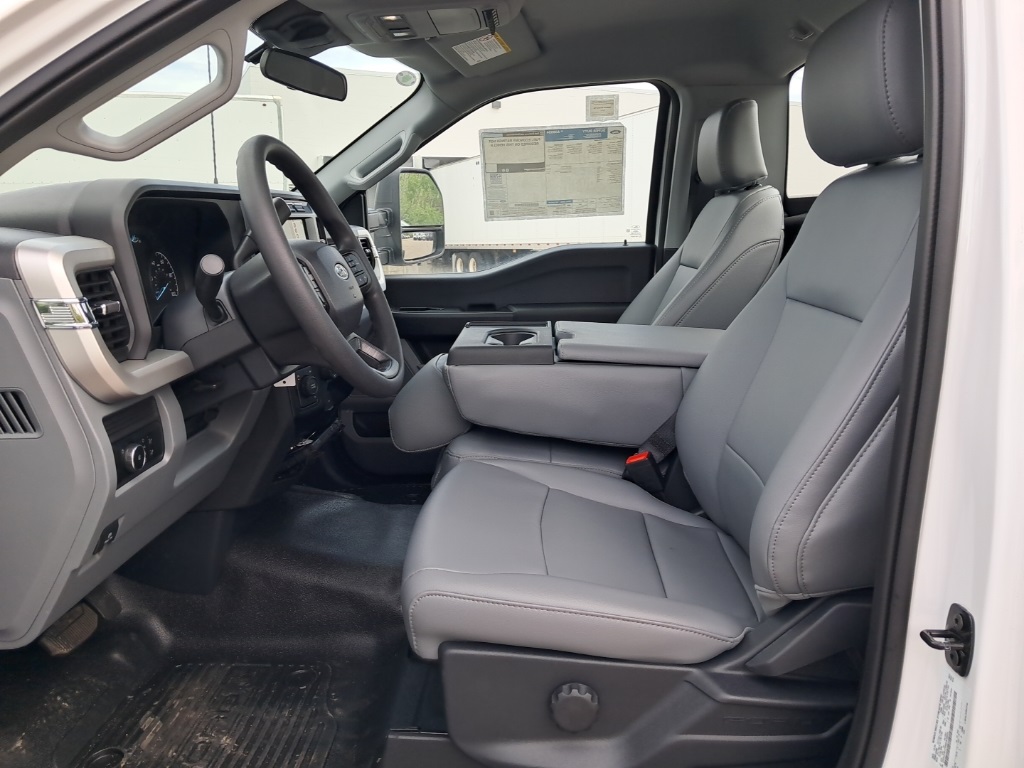 2024 Ford F-450 XL photo 6