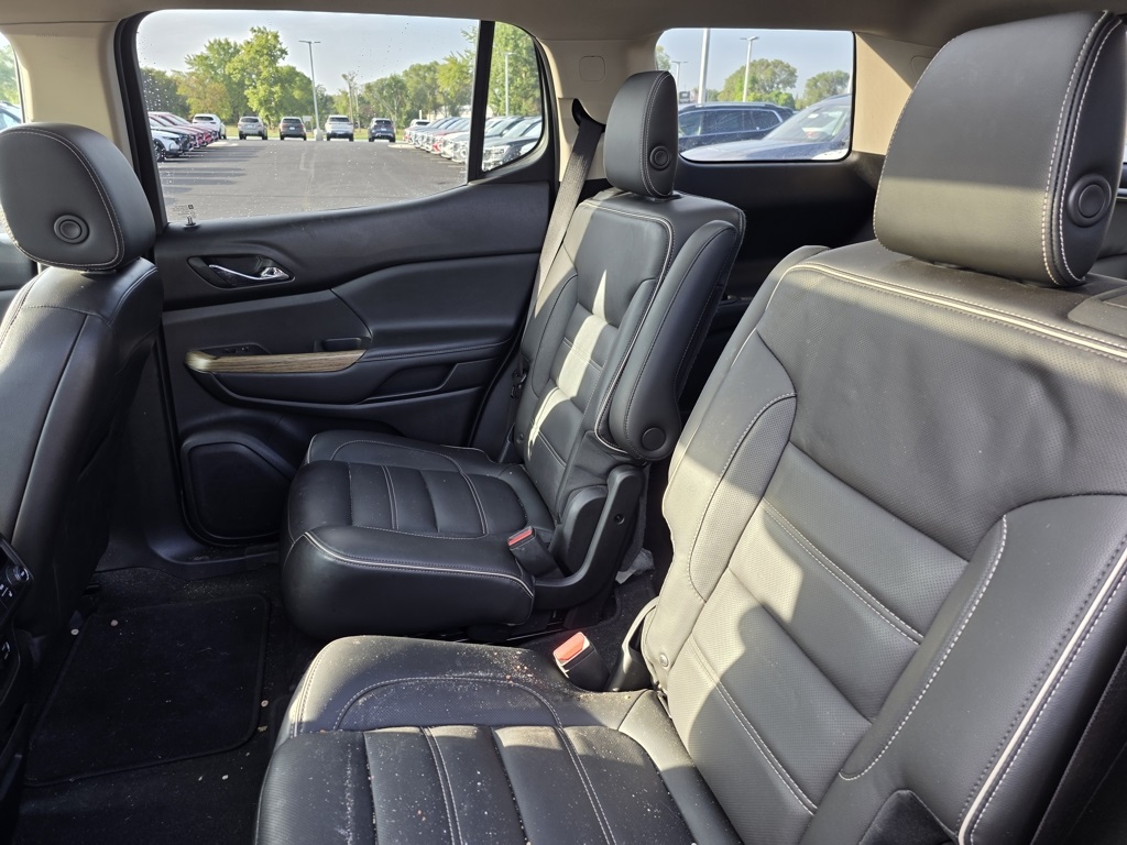 2017 Gmc Acadia Denali photo 2