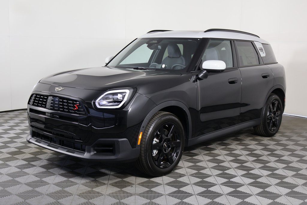 2026 MINI Countryman S's photo