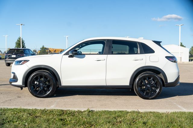 2025 Honda HR-V Sport photo 4