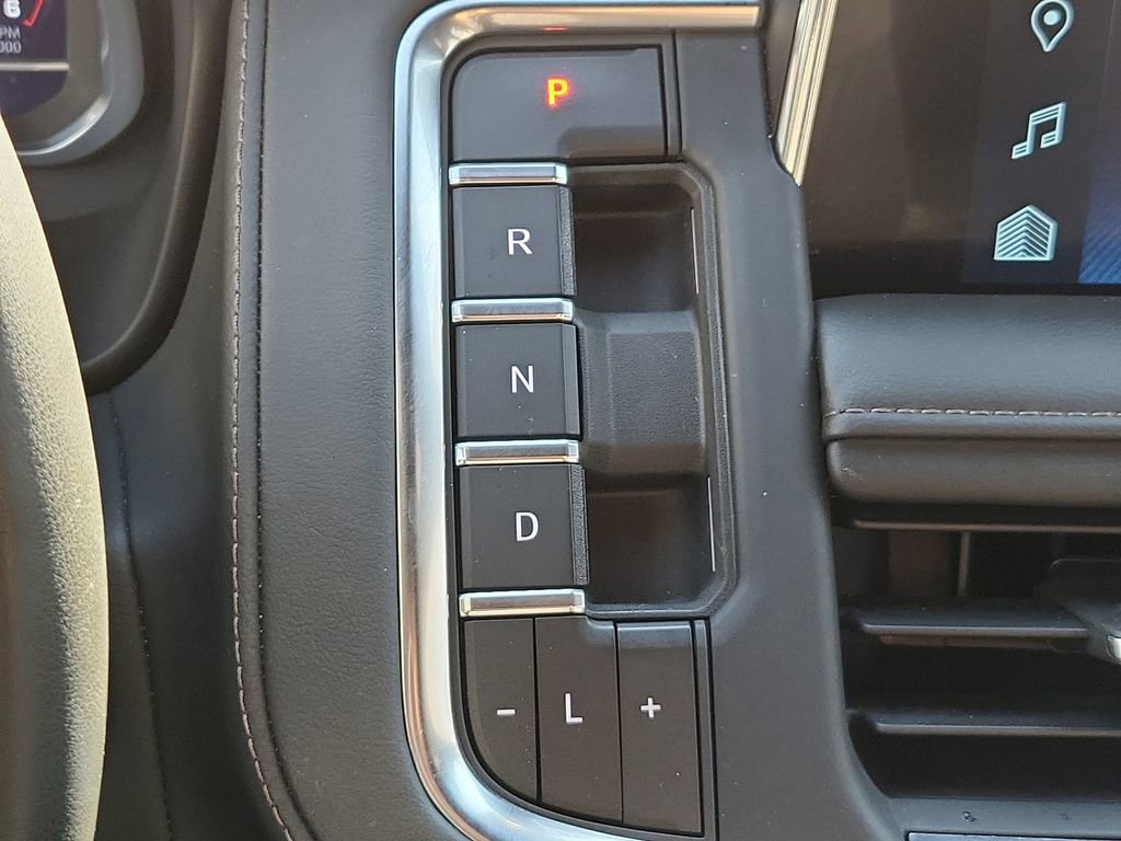 2023 Chevrolet Tahoe High Country photo 13