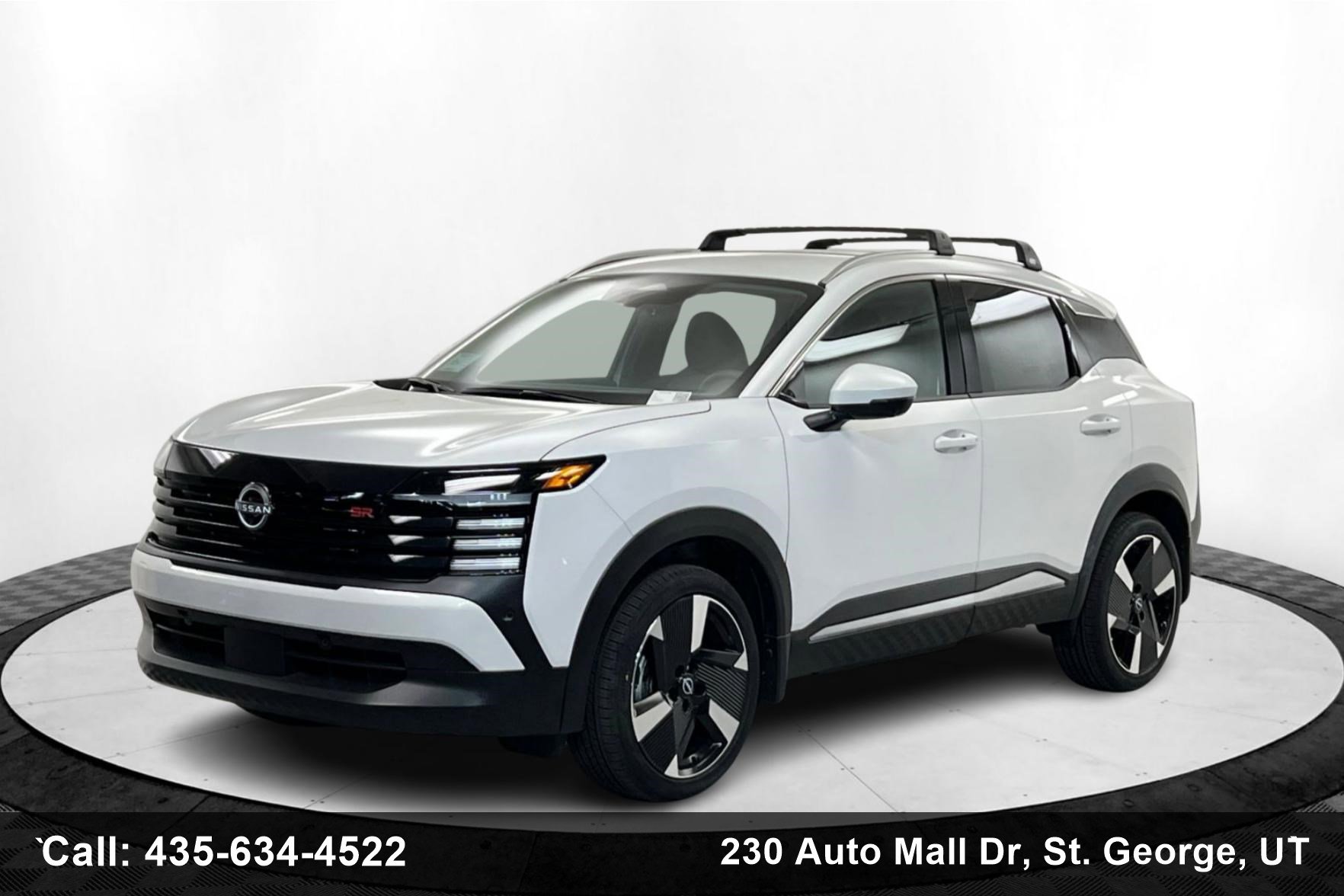 2025 Nissan Kicks SR AWD's photo