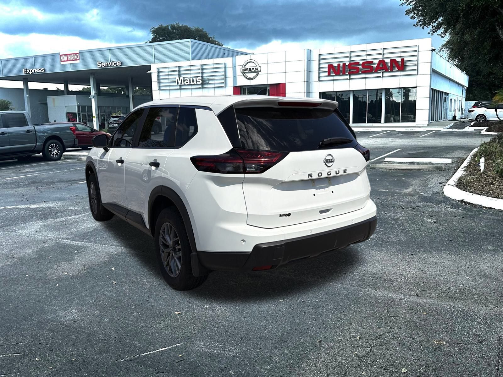 2025 Nissan Rogue S photo 4