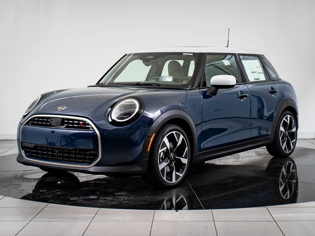 2026 MINI Hardtop 4 Door S's photo