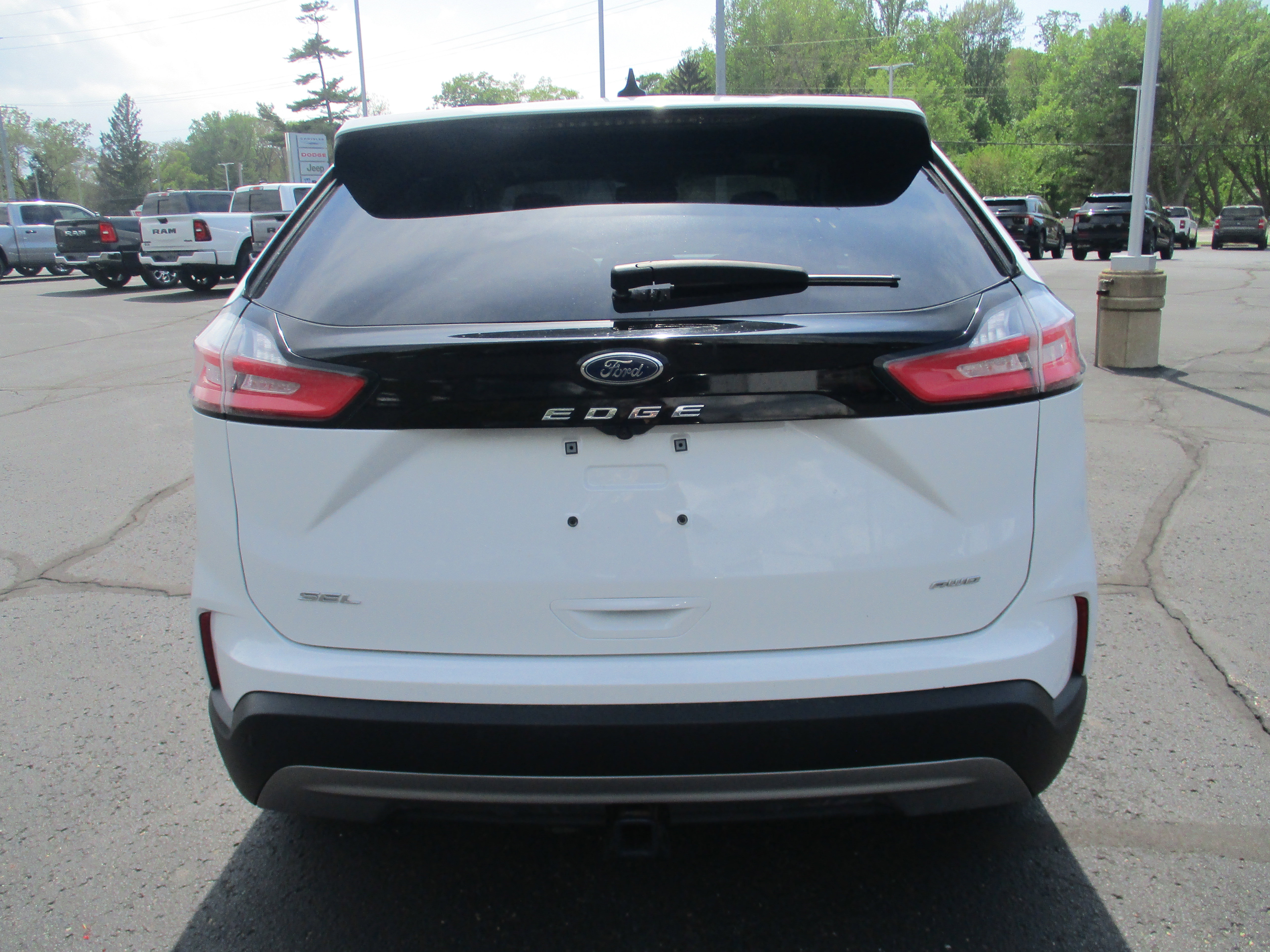 2022 Ford Edge SEL photo 8