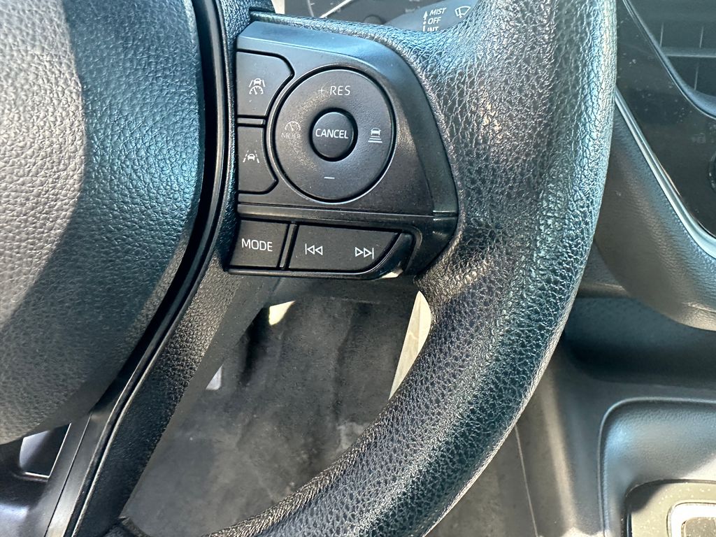 2023 Toyota Corolla LE photo 18