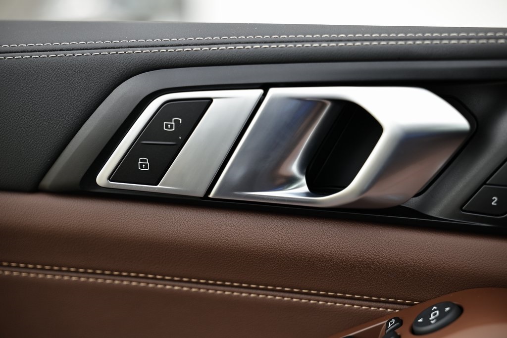 2026 Bmw X7 M60i photo 15