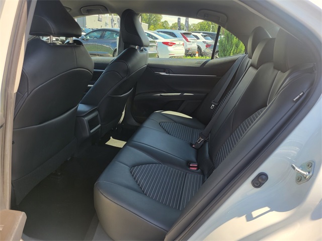 2021 Toyota Camry SE photo 15