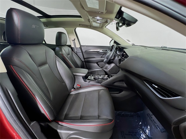 2023 Buick Envision Essence photo 37
