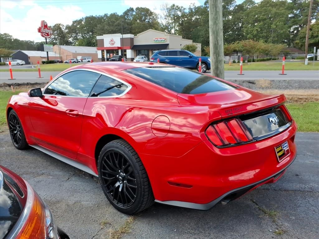 2016 Ford Mustang EcoBoost Premium photo 3