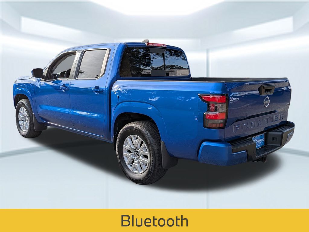 2024 Nissan Frontier SV photo 3
