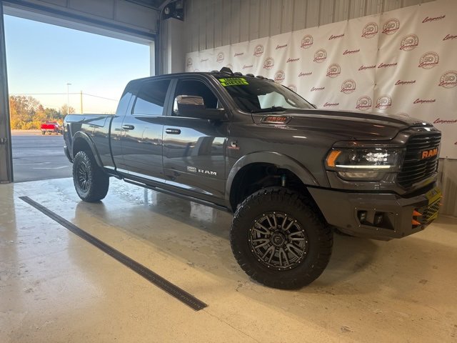 Used 2022 RAM Ram 3500 Pickup Longhorn with VIN 3C63R3NL5NG318942 for sale in Kansas City