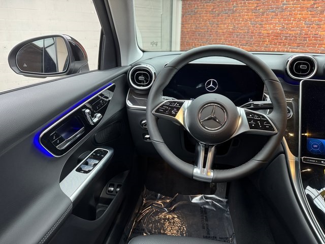2025 Mercedes Benz GLC 350e 4MATIC photo 12
