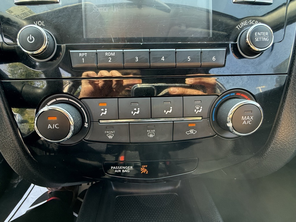 2018 Nissan Rogue Sport S photo 13