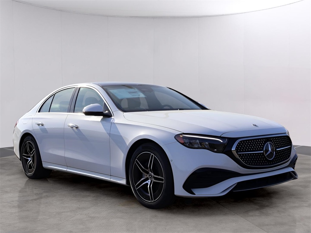 2025 Mercedes Benz E 350 4MATIC photo 3