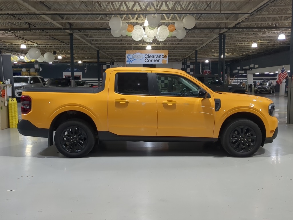 2023 Ford Maverick Lariat photo 4