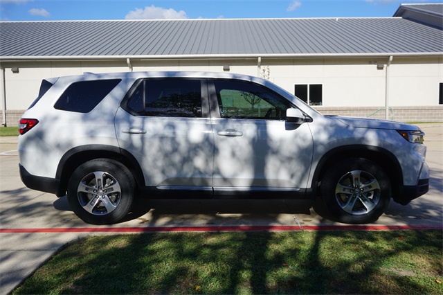 2025 Honda Pilot EX-L photo 3