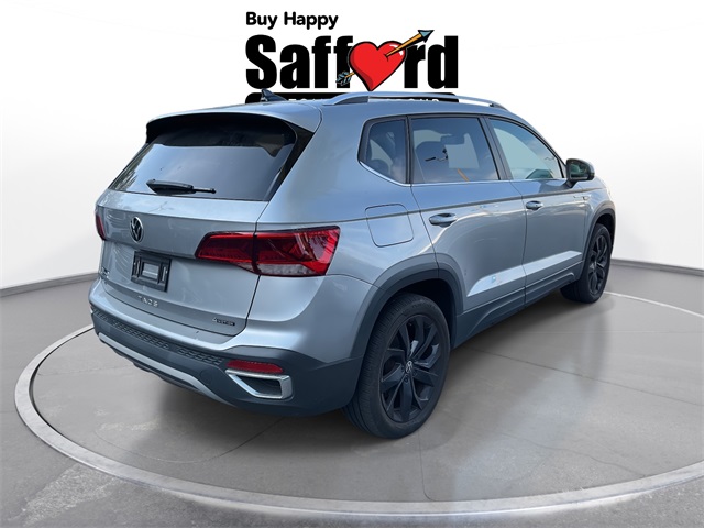 2022 Volkswagen Taos SE photo 4