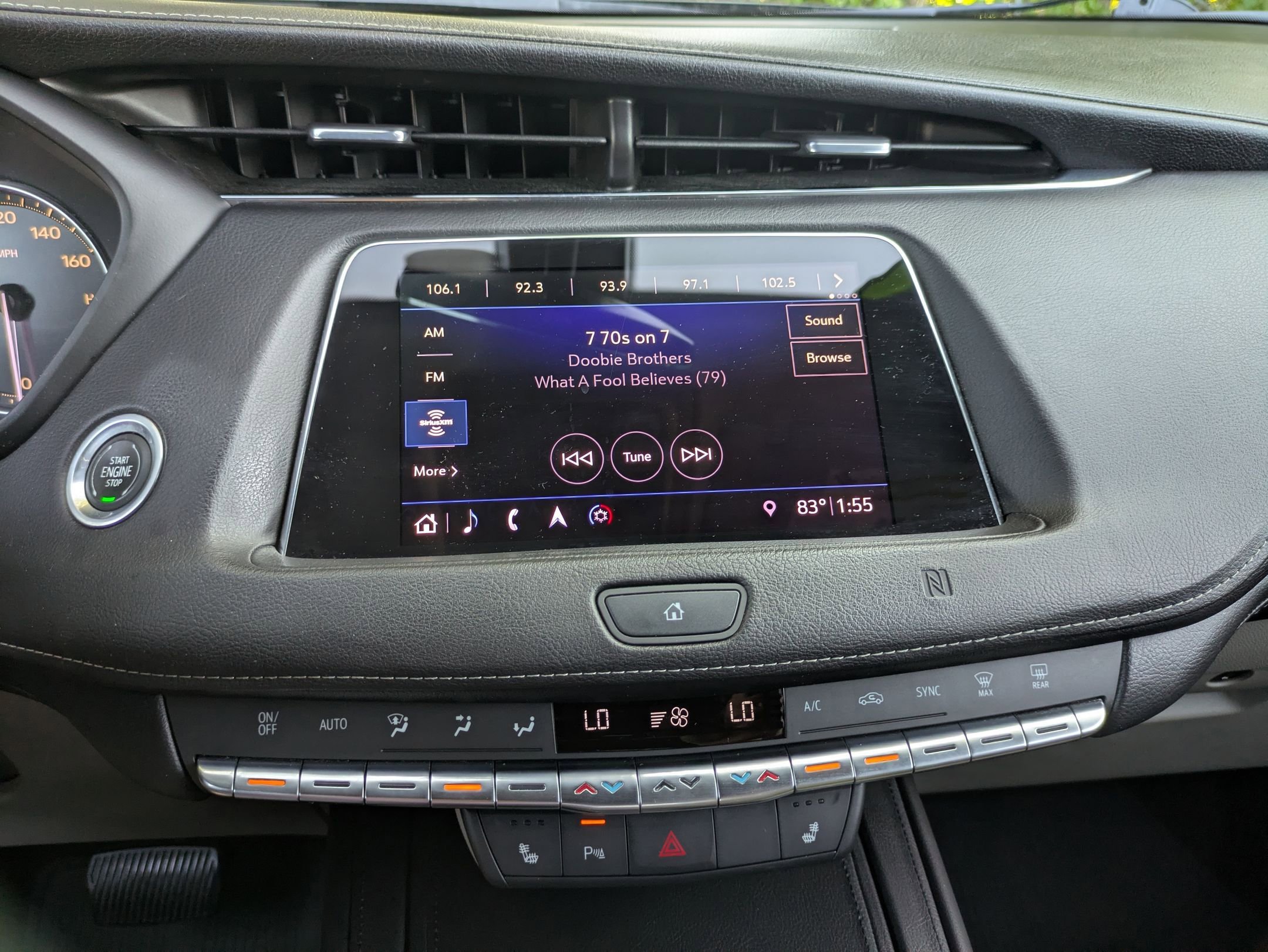 2019 Cadillac XT4 Luxury photo 12