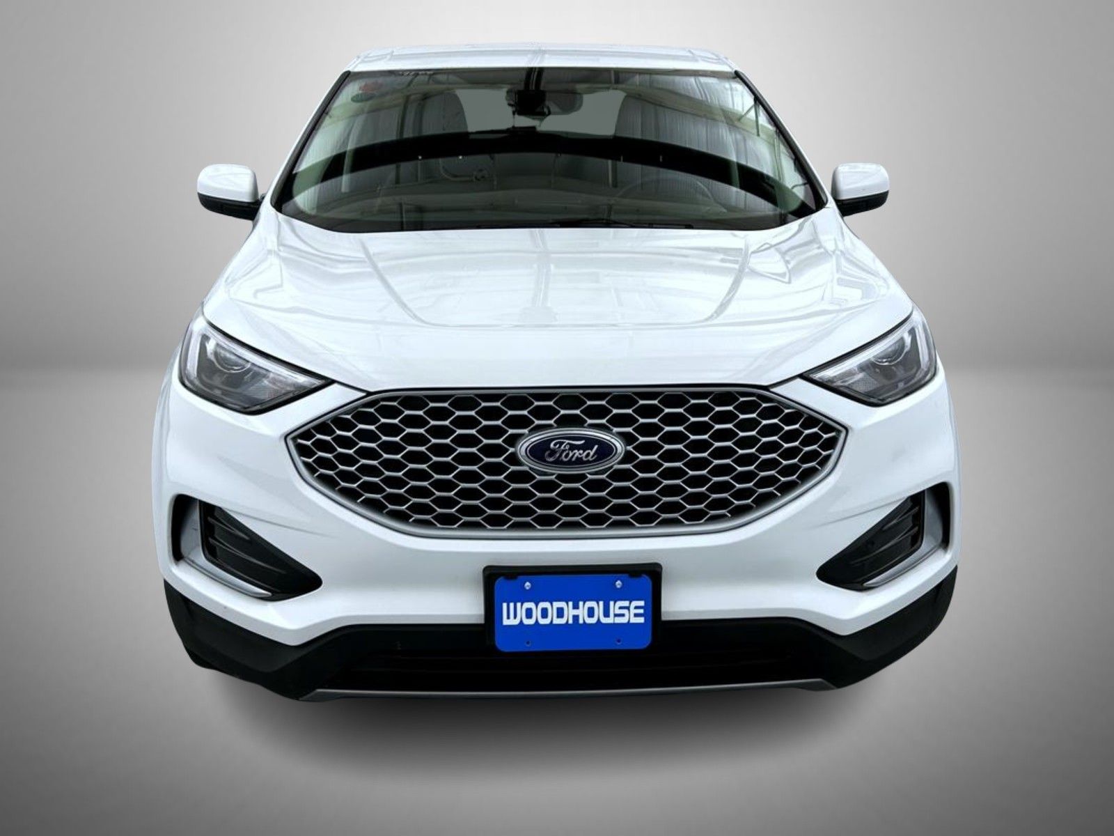 2024 Ford Edge SEL photo 2