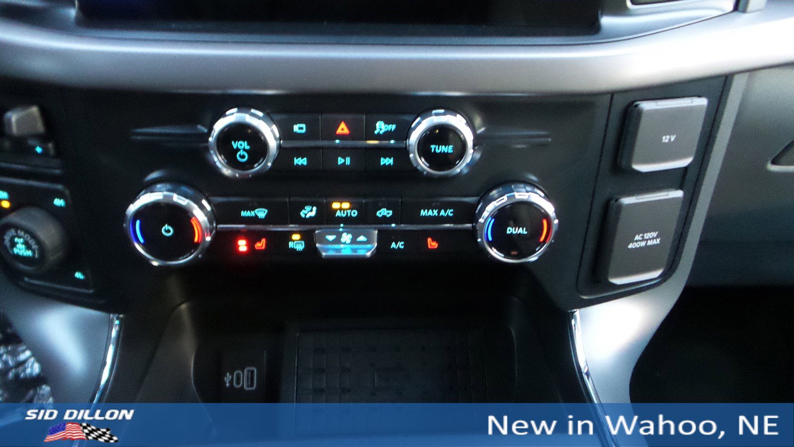 2025 Ford F-150 XLT photo 16