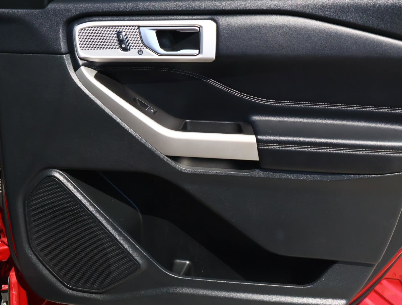 2022 Ford Explorer Limited photo 16