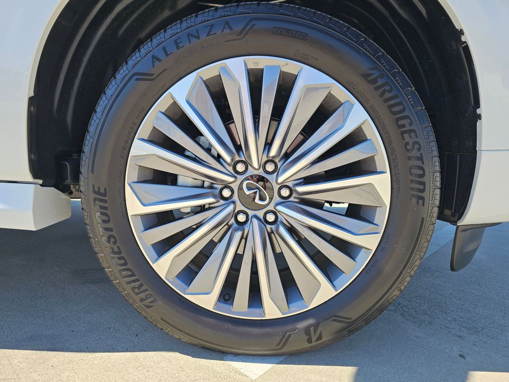 2025 Infiniti QX80 Sensory photo 8