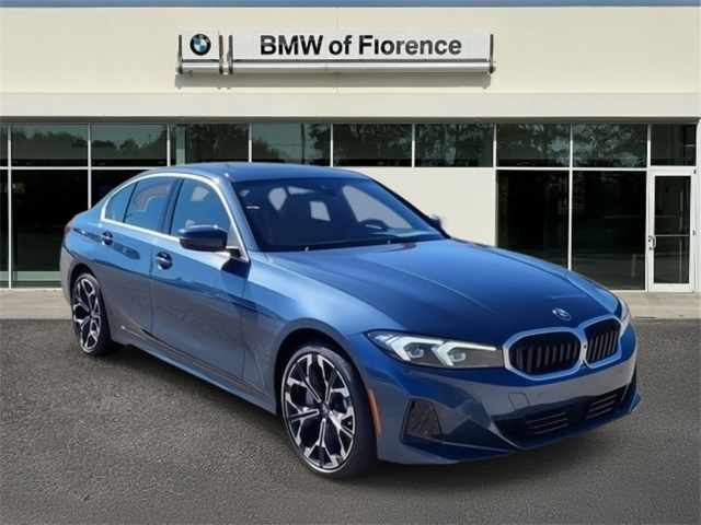 2025 BMW 3 Series 330i's photo