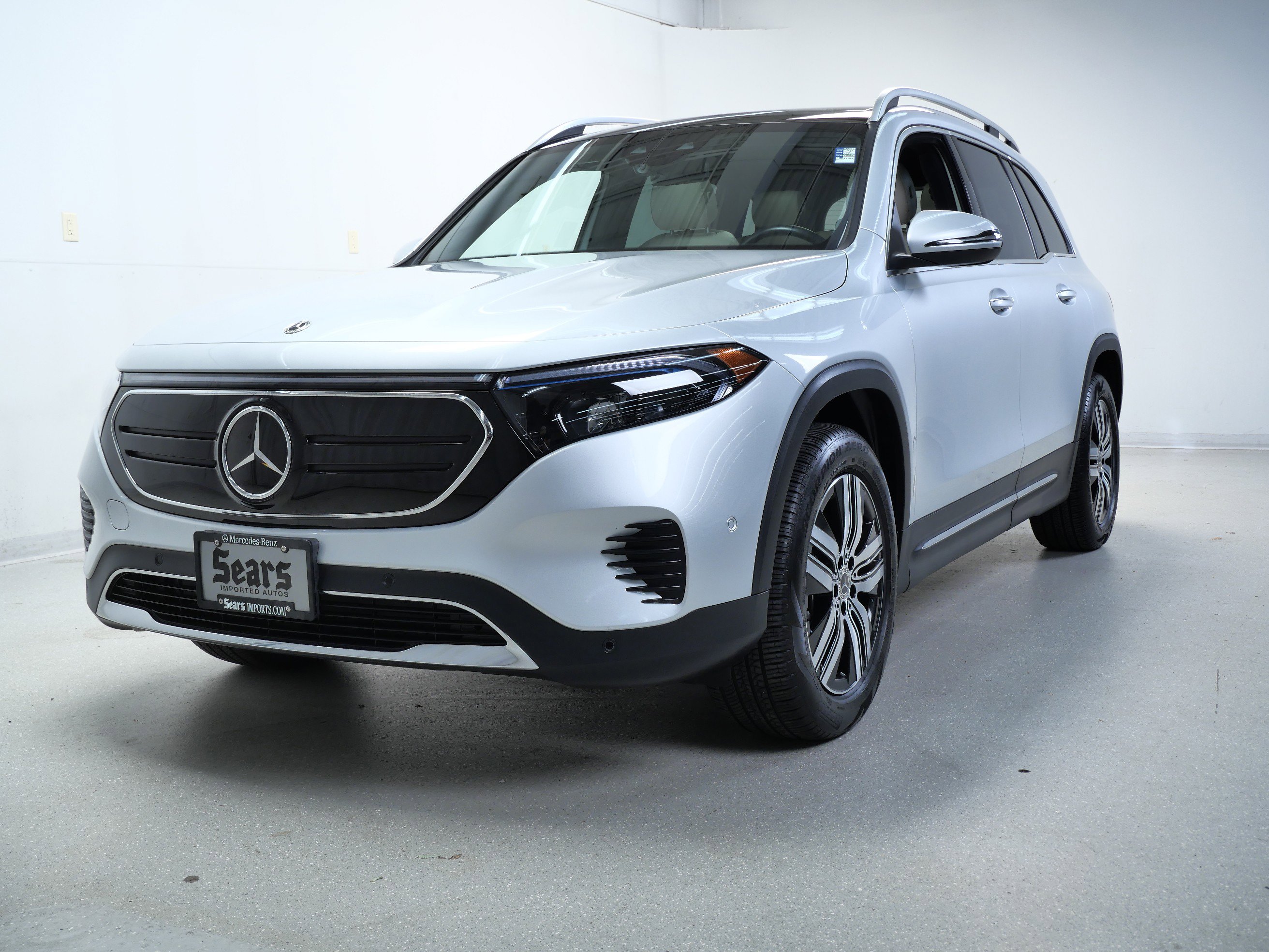 2023 Mercedes Benz EQB 300 4MATIC photo 11