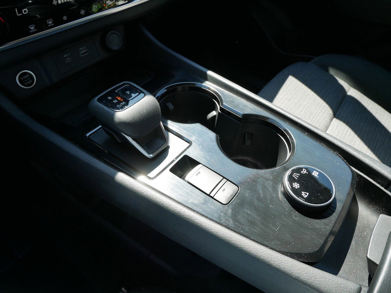 2023 Nissan Rogue SV photo 16