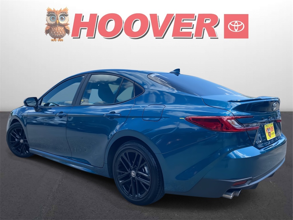 2025 Toyota Camry SE photo 4