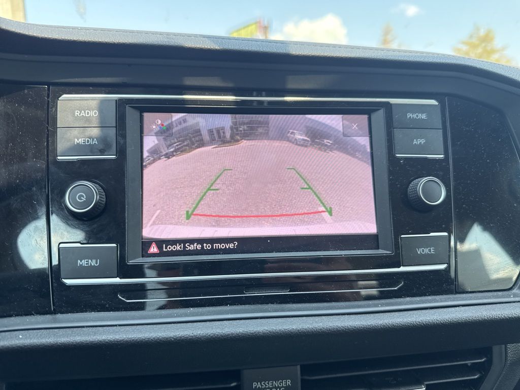 2023 Volkswagen Jetta 1.5T S photo 4
